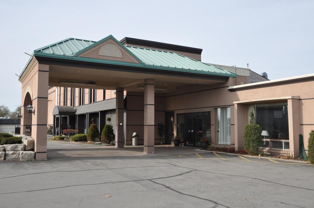 Brantford Hotel Exterior photo